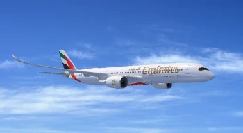 Emirates 50 yeni A350 model uçağında yüksek hızlı geniş bant internet bağlantısı sunmak için yatırım yapıyor