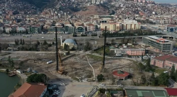 İzmit Millet Bahçesinde çalışma devam ediyor