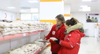 Kızılay Deprem Bölgesinde Sosyal Marketler Açıyor