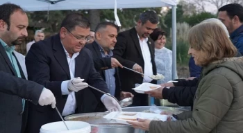 Milas Belediyesi ilk iftar sofrasında 4 bin kişiyi ağırladı