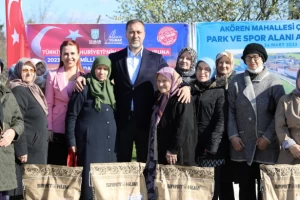 Silivri'de milli ayçiçek tohumu dağıtımları devam ediyor