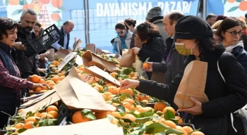 Kadıköy, Depremzede Çiftçilerle Dayanışmaya Devam Ediyor