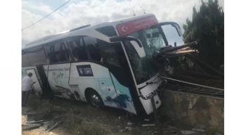 Bursalıların otobüsü kültür turu dönüşünde kaza yaptı: 1 ölü, 8 yaralı