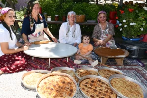 SİLİVRİ'DE BÖREK FESTİVALİ COŞKUSU YAŞANDI