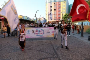 SİLİVRİ'DE YOĞURT FESTİVALİ COŞKUSU BAŞLADI