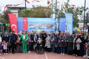 GÜMÜŞYAKA'DA 3 PARKIN TOPLU AÇILIŞ TÖRENİ GERÇEKLEŞTİ