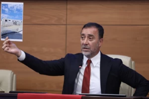 YILMAZ: "YAPARSA VOLKAN YILMAZ YAPAR SLOGANINI BENİMSEMİŞSİNİZ"