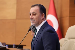 BAŞKAN YILMAZ: "SİLİVRİ TÜRKİYE'NİN EN SOSYAL KIYI MARİNASINA KAVUŞACAK"