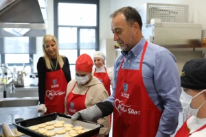 BAŞKAN YILMAZ SİLİVRİ'DEKİ ÖZEL BİREYLERLE BİR ARAYA GELDİ