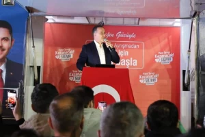 BAŞKAN YILMAZ GÜMÜŞYAKA’DA SESLENDİ: “SOSYAL BELEDİYECİLİĞİN KİTABINI YAZDIK”