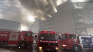 İstanbul Sultanbeyli’de büyük yangın!
