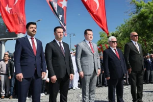 Başkan Bora Balcıoğlu, 19 Mayıs Çelenk Sunma Törenine Katıldı