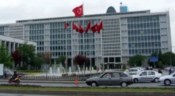 İstanbul Büyükşehir’e 4. dalga operasyonu! CHP’den tepki: Ayarını bozduğunuz kantar gün gelir sizi tartar!