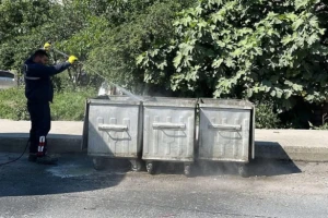 Silivri Belediyesi Yaz Aylarına Yönelik Konteyner Dezenfeksiyon Çalışmalarını Yoğunlaştırdı