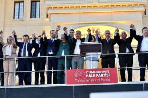 Başkan Balcıoğlu, Büyükçekmece’de “Millet İradesine Sahip Çıkıyoruz” mitingine katıldı