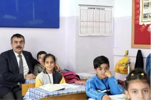 Eğitimde bugün karne günü... Bakan Tekin'den yaz tatili mesajı
