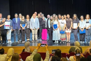 Güzel Sanatlar Akademisi kursiyerleri, Çehovyen oyununu sergiledi