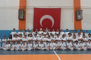 Silivri Taekwondo Kulübü’nden Beyaz Kuşak Töreni: Esnaf Desteği Takdir Topladı