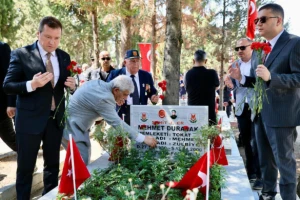 15 Temmuz Demokrasi ve Millî Birlik Günü’nde Silivri’de Şehitler Kabirleri Başında Anıldı