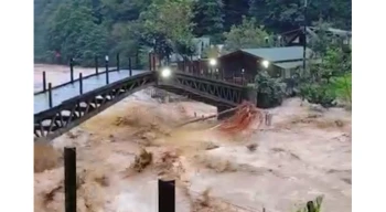 Artvin sele teslim oldu, 7 köye ulaşılamıyor