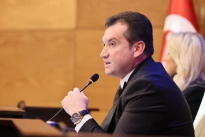 Yaralı, hasta, bitkin halde bulunan 9 bin 502 can kurtarıldı