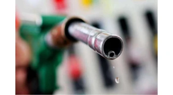 Benzin ve motorine yılın ilk zammı
