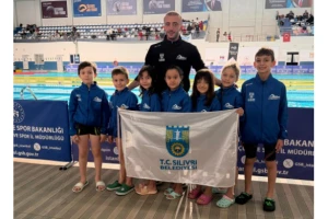 Silivri Belediyesi Yüzme Takımı, Tozkoparan’da yine gururlandırdı!