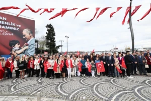 Silivri’de 23 Nisan Coşkusu Atatürk Meydanı’nda Başladı