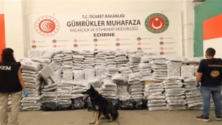 Zehir tacirlerine bir darbe daha! Kapıkule’de 810 kilogram esrar ele geçirildi